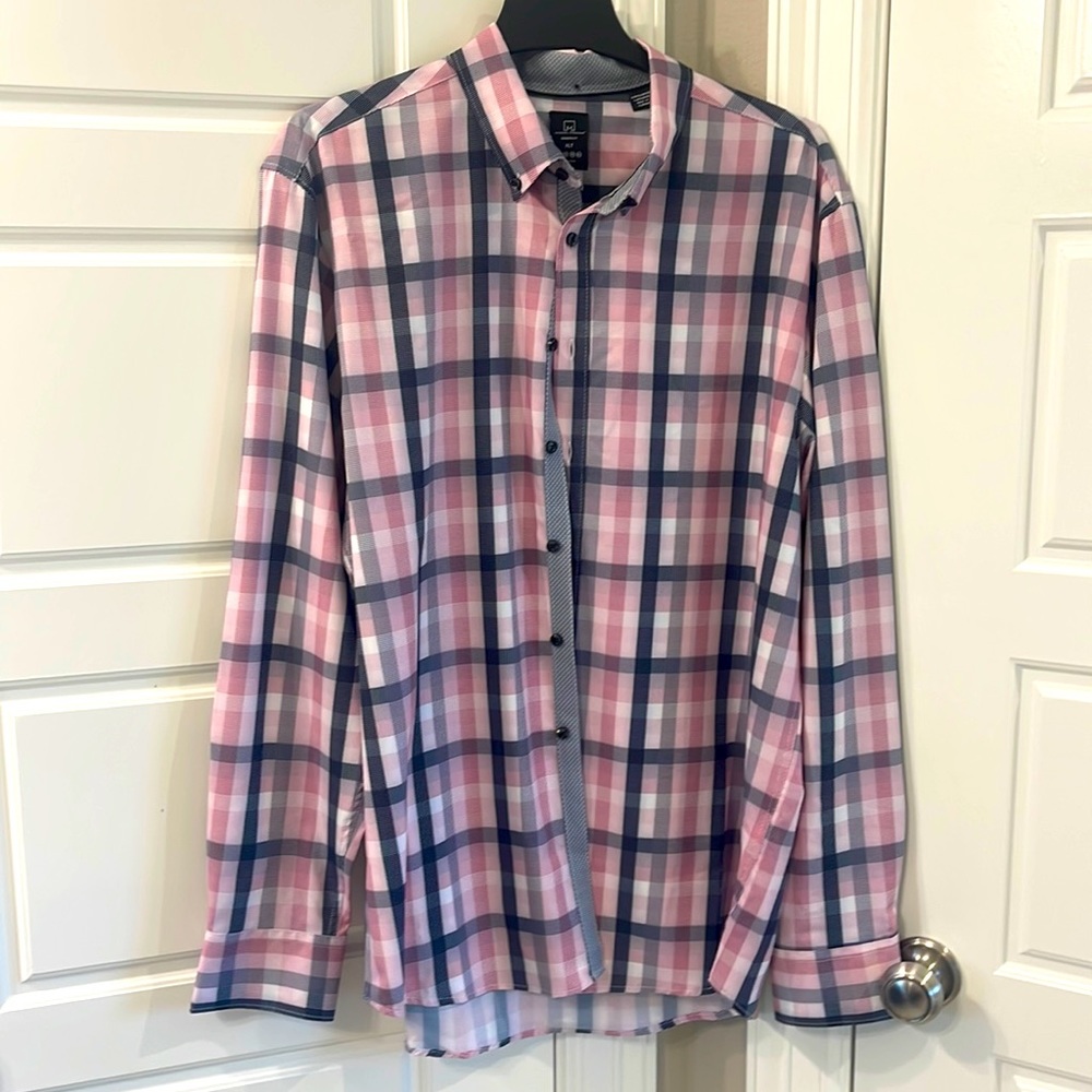 Brand new Michael Strahan button down